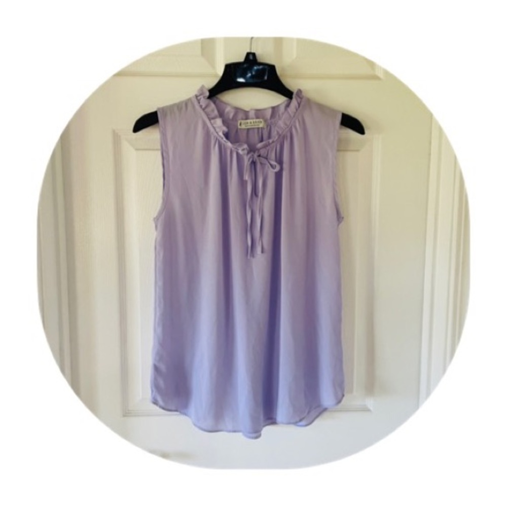 Jon and Anna Contemporary Blouse Large